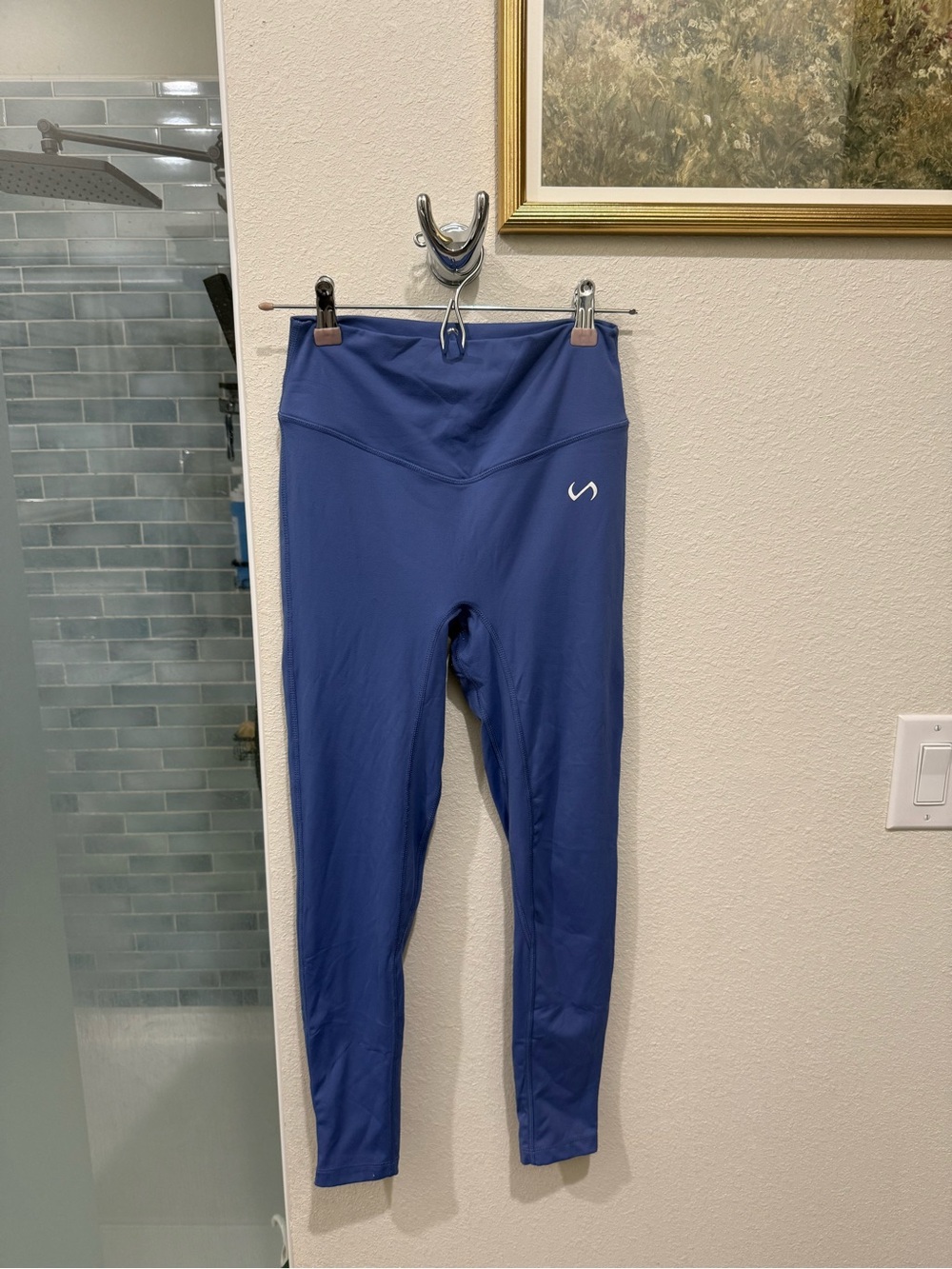 Women’s TLF Apparel Blue Leggings- Size Medium